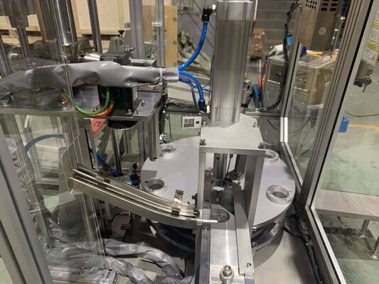 آلة التعبئة الأفقية التلقائية بالكامل مع صمام ملء متعدد الرؤوس ، والرفع الهوائي ، وتحكم PLC لصمغ الزجاج ، وصمغ السيليكون ، وصمغ الختم